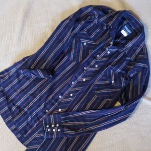Wrangler button up